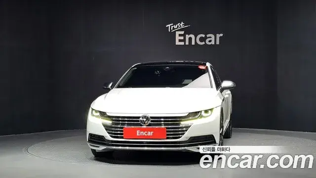 Volkswagen Arteon 2019 — ფოტო 21/37