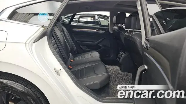 Volkswagen Arteon 2019 — ფოტო 12/37