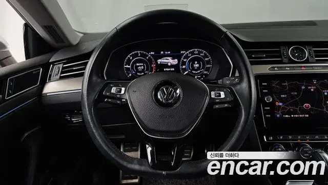 Volkswagen Arteon 2019 — ფოტო 16/37