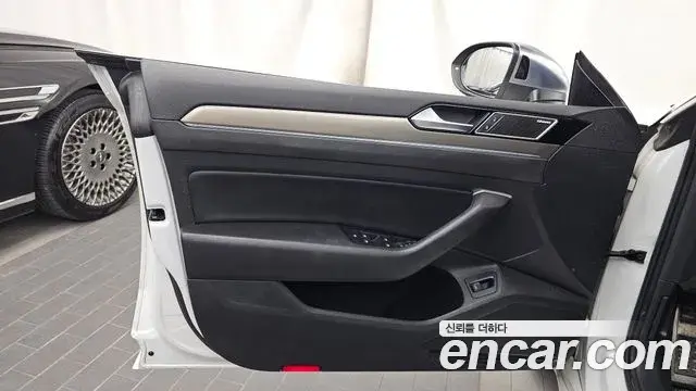Volkswagen Arteon 2019 — ფოტო 26/37