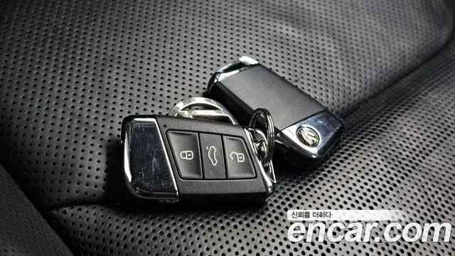 Volkswagen Arteon 2019 — ფოტო 2/37