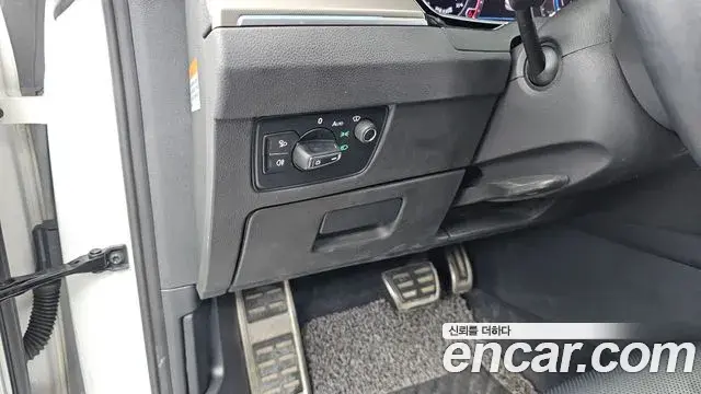 Volkswagen Arteon 2019 — ფოტო 15/37
