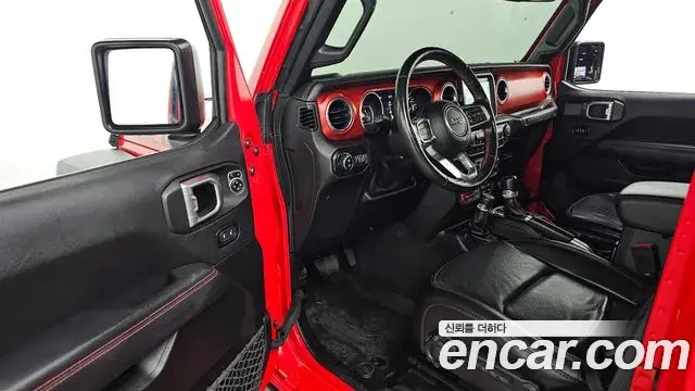 Jeep Wrangler 2020 — Фото 11/20