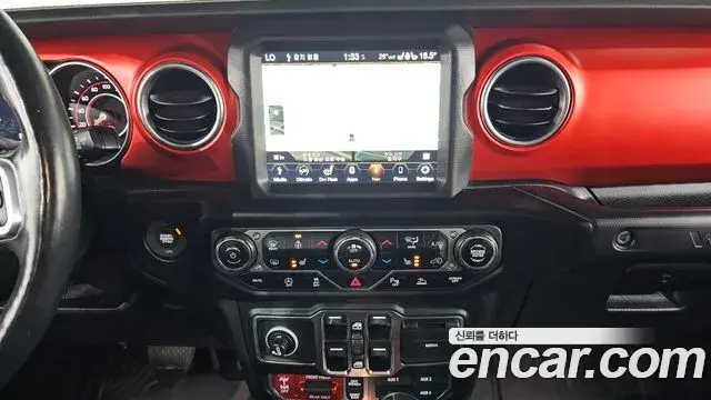 Jeep Wrangler 2020 — Фото 14/20