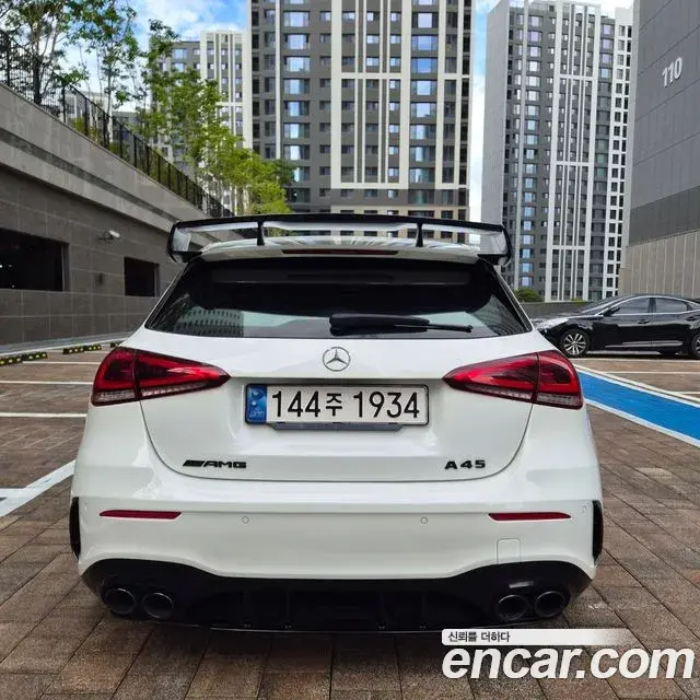 Mercedes-Benz A-Class 2021 — Фото 10/13