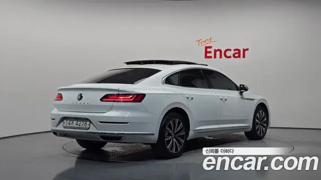 Volkswagen Arteon 2019 — Photo 29/31