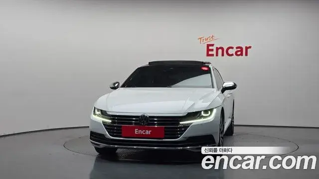 Volkswagen Arteon 2019 — Photo 1/31