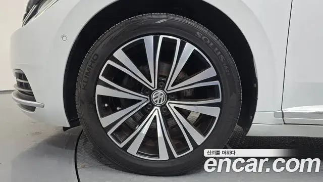 Volkswagen Arteon 2019 — Photo 11/31