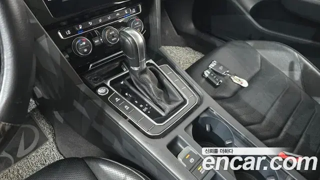 Volkswagen Arteon 2019 — Photo 17/31