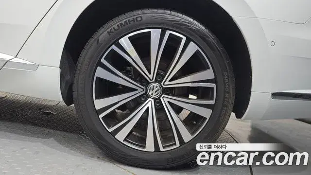 Volkswagen Arteon 2019 — Photo 16/31