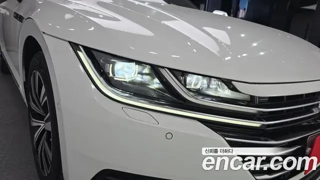 Volkswagen Arteon 2019 — Photo 14/31
