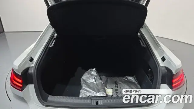 Volkswagen Arteon 2019 — Photo 19/31
