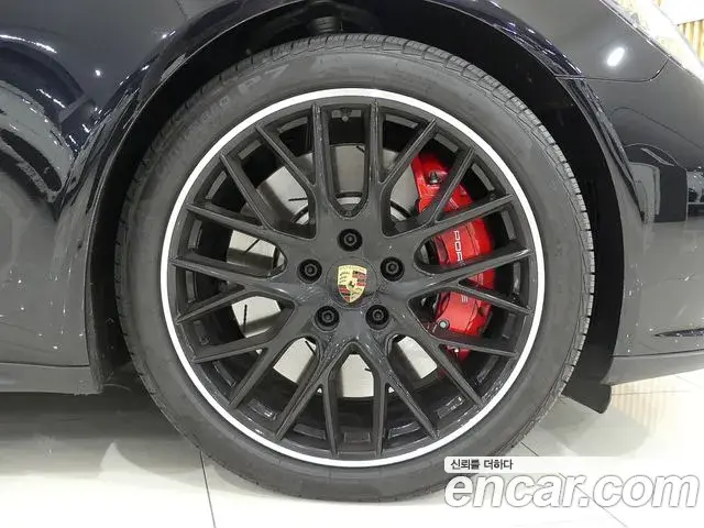 Porsche Panamera 2019 — Фото 19/19