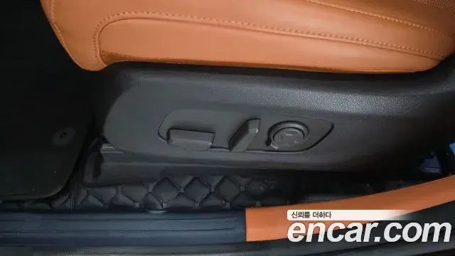 Kia Carnival 2025 — ფოტო 34/43