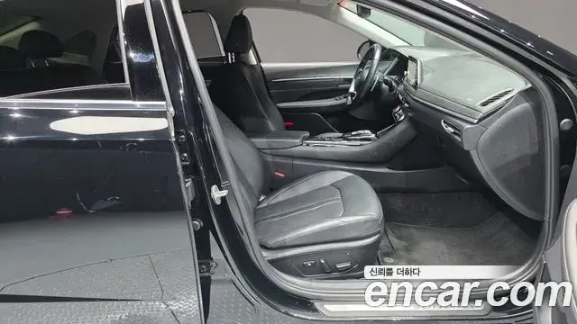 Hyundai Sonata 2022 — Фото 11/20