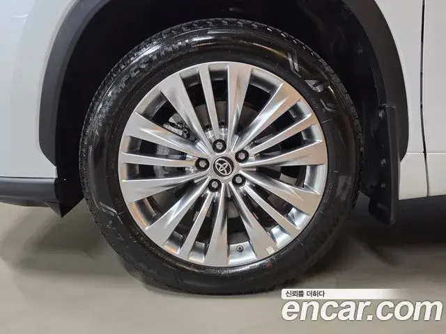Toyota Highlander 2025 — ფოტო 9/20