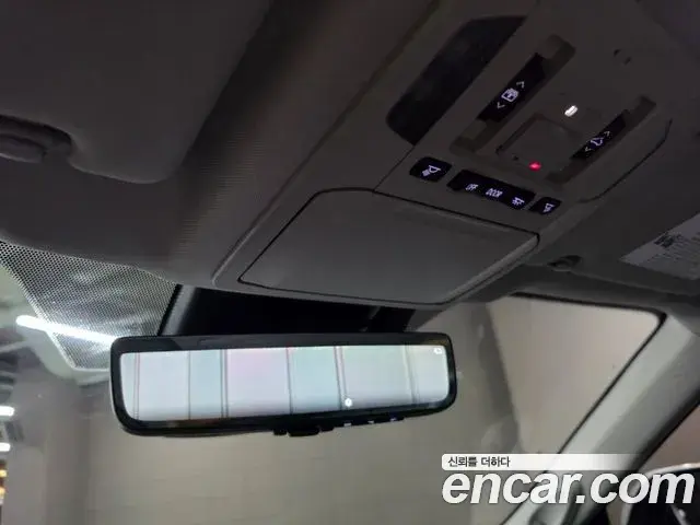 Toyota Highlander 2025 — ფოტო 4/20
