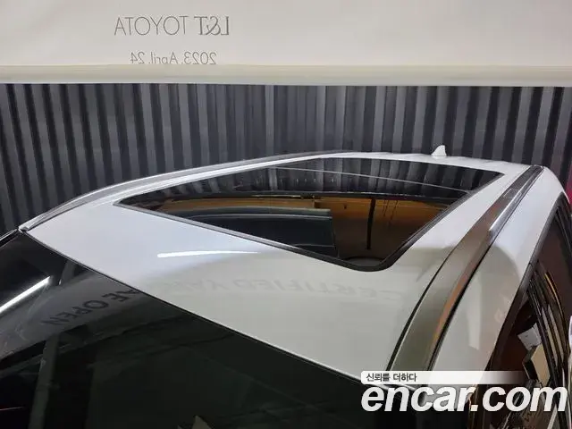 Toyota Highlander 2025 — ფოტო 13/20