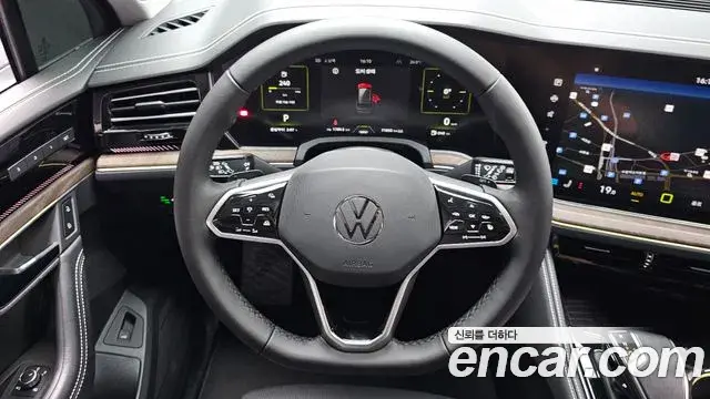 Volkswagen Touareg 2024 — Şəkil 22/36