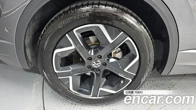 Volkswagen Touareg 2024 — Şəkil 2/36