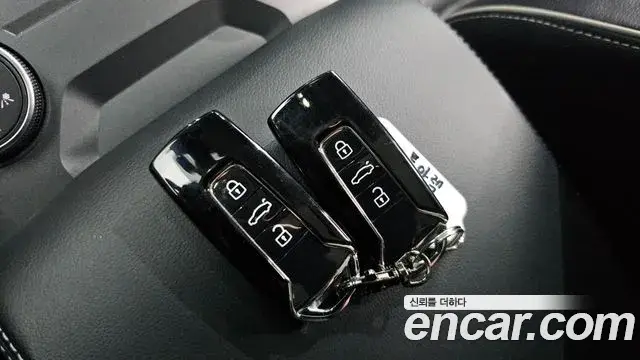 Volkswagen Touareg 2024 — Şəkil 26/36