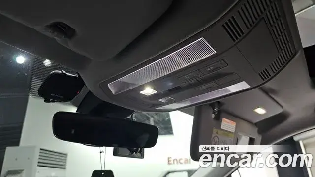 Volkswagen Touareg 2024 — Şəkil 27/36