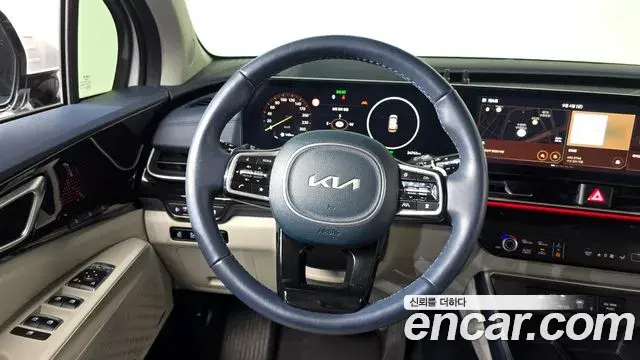 Kia Carnival 2024 — Фото 14/20