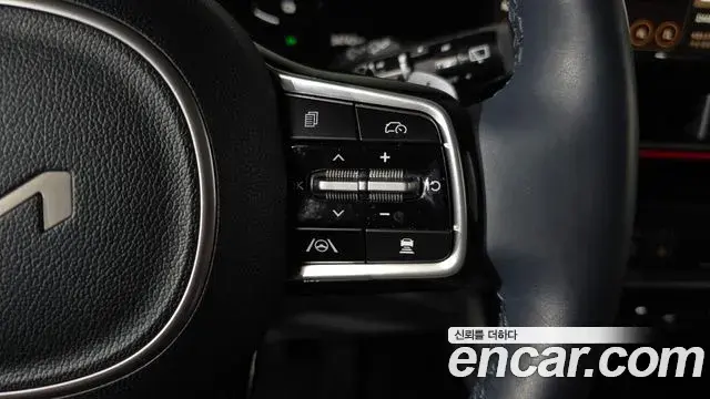 Kia Carnival 2024 — Фото 16/20