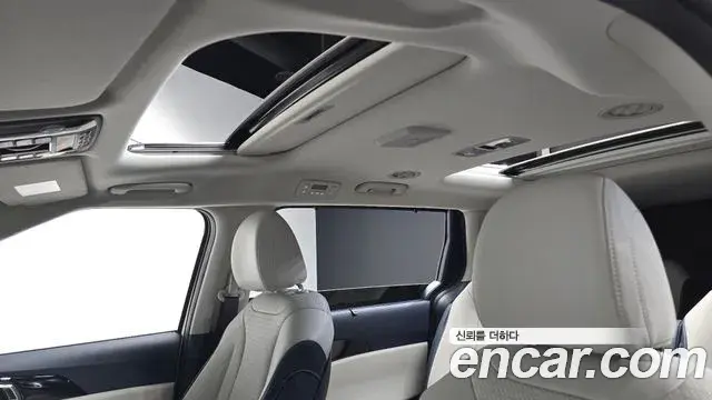 Kia Carnival 2024 — Фото 17/20