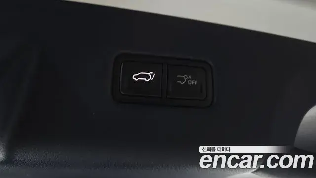 Kia Carnival 2024 — Фото 18/20