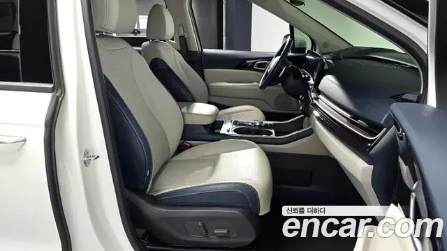 Kia Carnival 2024 — ფოტო 7/35