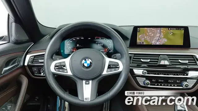 BMW 5 Series 2020 — Фото 18/20