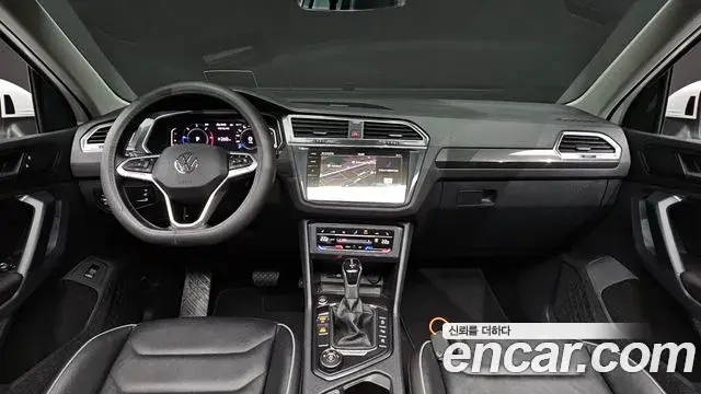 Volkswagen Tiguan 2023 — Photo 6/35