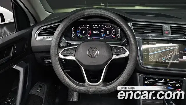 Volkswagen Tiguan 2023 — Photo 7/35