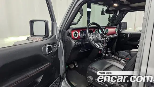 Jeep Wrangler 2018 — Фото 10/20