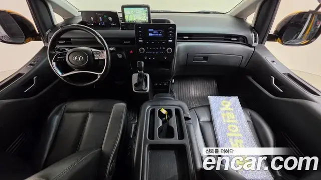 Hyundai Staria 2022 — Фото 7/20