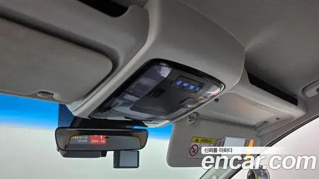Hyundai Staria 2022 — Фото 20/20