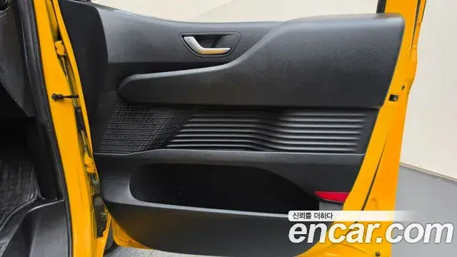 Hyundai Staria 2022 — Photo 16/33