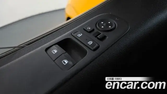Hyundai Staria 2022 — Photo 19/33
