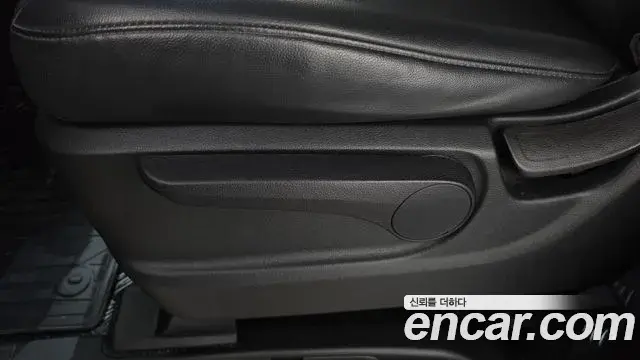 Hyundai Staria 2022 — Photo 20/33