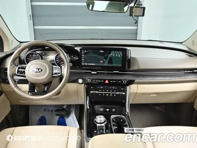 Kia Carnival 2021 — Фото 6/20