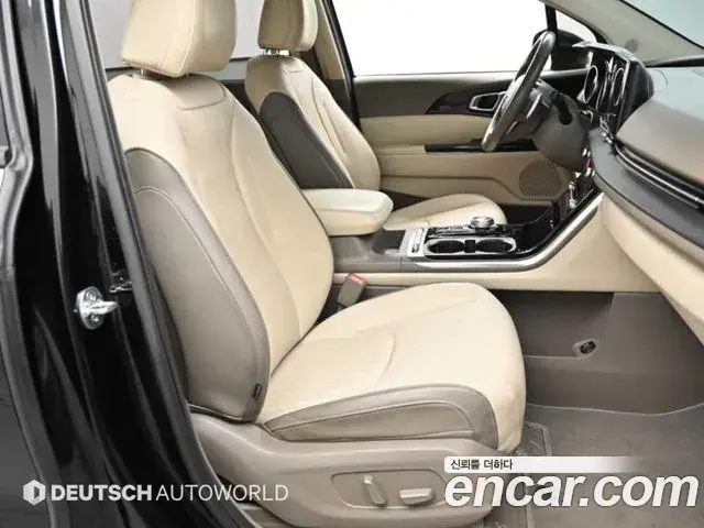 Kia Carnival 2021 — Фото 9/20