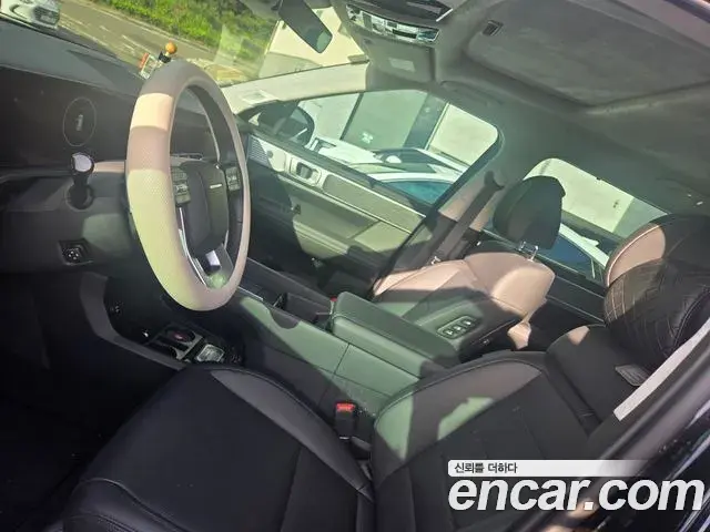 Hyundai Santa Fe 2025 — Photo 7/10