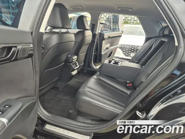 Hyundai Grandeur 2023 — Фото 11/20