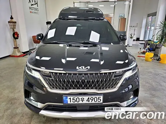 Kia Carnival 2022 — Photo 1/20