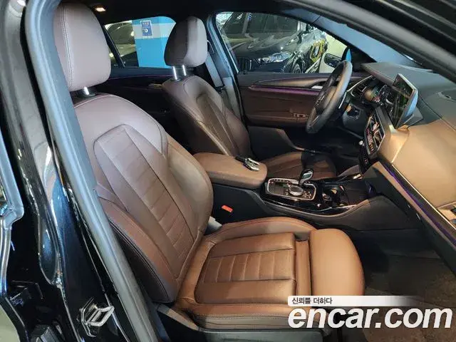BMW X4 2025 — Фото 9/15