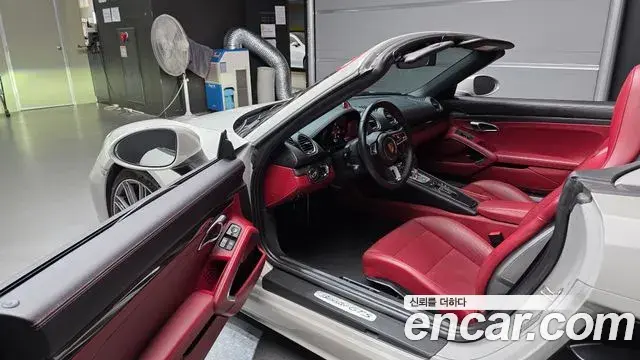 Porsche 718 Boxster 2021 — ფოტო 28/31