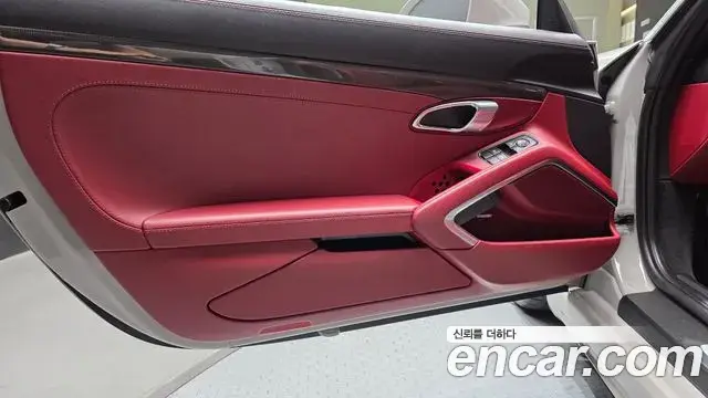 Porsche 718 Boxster 2021 — ფოტო 19/31