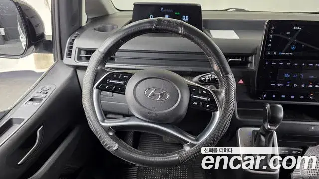 Hyundai Staria 2021 — Фото 13/20