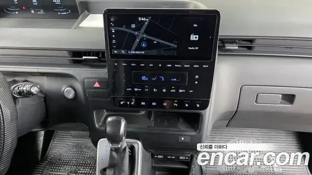 Hyundai Staria 2021 — Фото 14/20